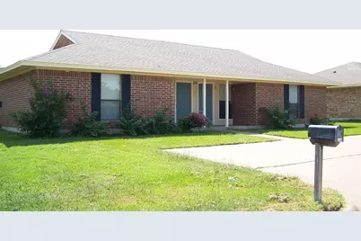 225 Summit Drive #A, Mineral Wells, TX 76067 - Photo 1