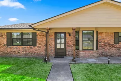 208 Diane Drive, Sanger, TX 76266 - Photo 2