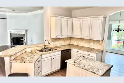 2106 Renaissance Drive, Denison, TX 75020 - Photo 4
