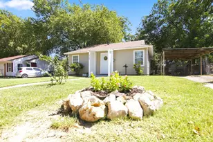 1720 Glenn Dr, Blue Mound, TX 76131 - Photo 38