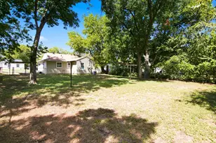 1720 Glenn Dr, Blue Mound, TX 76131 - Photo 32