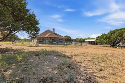 328 Ridge Drive N, Cleburne, TX 76033 - Photo 26