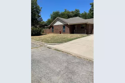 607 E Water Street, Weatherford, TX 76086 - Photo 2
