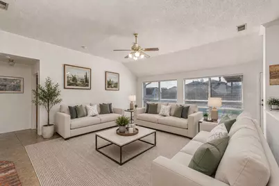 2812 Preston Creek, Mesquite, TX 75181 - Photo 2