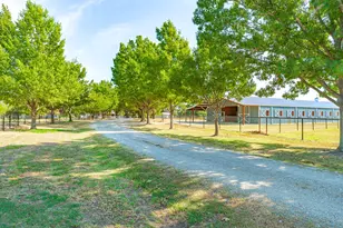 11217 Foutch Rd, Pilot Point, TX 76258 - Photo 1