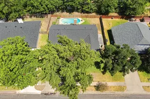 2310 Louise Ln, Ennis, TX 75119 - Photo 30