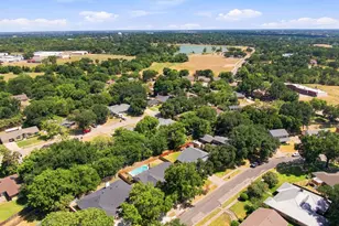 2310 Louise Ln, Ennis, TX 75119 - Photo 28