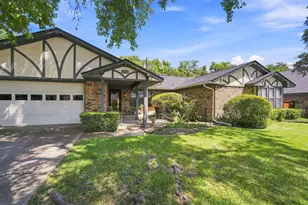 2310 Louise Ln, Ennis, TX 75119 - Photo 2