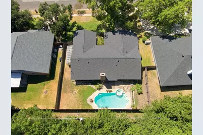 2310 Louise Lane, Ennis, TX 75119 - Photo 6