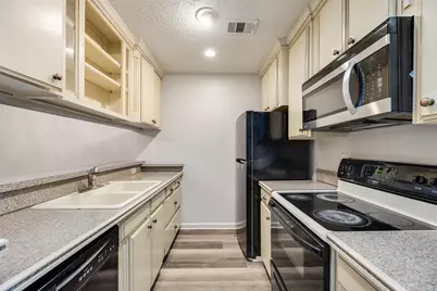 6122 Cypress Point Drive, Garland, TX 75043 - Photo 6
