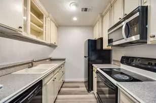 6122 Cypress Point Dr, Garland, TX 75043 - Photo 6