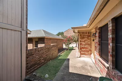 6122 Cypress Point Drive, Garland, TX 75043 - Photo 4