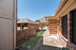 6122 Cypress Point Dr, Garland, TX 75043 - Photo 4