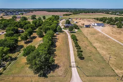 137 Cactus Road, Waxahachie, TX 75165 - Photo 32