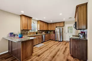 305 E Bonham, Tom Bean, TX 75489 - Photo 10