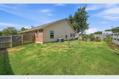305 E Bonham, Tom Bean, TX 75489 - Photo 30