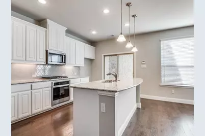 409 Carnaby Court, McKinney, TX 75072 - Photo 4