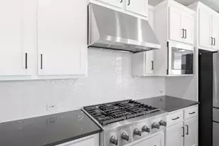 603 Crystal Vw Dr, Mansfield, TX 76063 - Photo 10