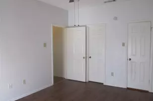 9600 Royal Ln, Dallas, TX 75243 - Photo 22