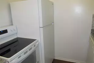 9600 Royal Ln, Dallas, TX 75243 - Photo 8
