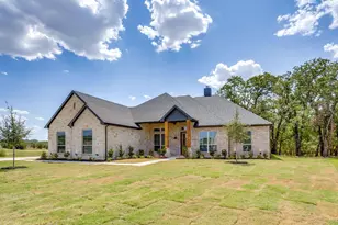 608 Tay Tay Wy, Springtown, TX 76082 - Photo 1