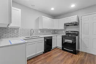 1716 Manor Garden, Greenville, TX 75401 - Photo 2