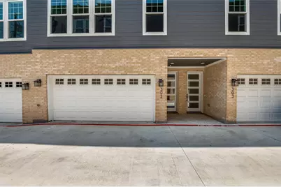 631 N Tyler Street #302, Dallas, TX 75208 - Photo 2