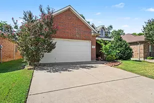 2204 Priscella Dr, Fort Worth, TX 76131 - Photo 2