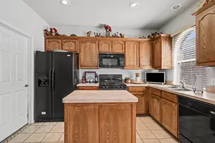 2204 Priscella Dr, Fort Worth, TX 76131 - Photo 14