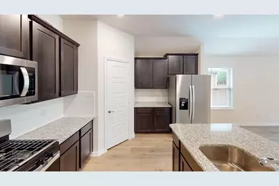 3920 Glastonbury Road, McKinney, TX 75071 - Photo 4