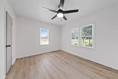 903 E Avenue C, Valley Mills, TX 76689 - Photo 16