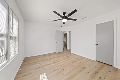 903 E Avenue C, Valley Mills, TX 76689 - Photo 18