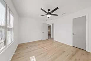 903 E Ave C, Valley Mills, TX 76689 - Photo 18