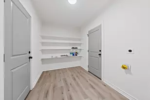 903 E Ave C, Valley Mills, TX 76689 - Photo 12