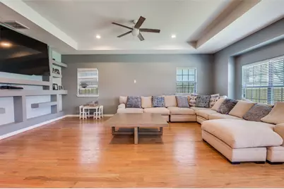 2723 Pike Drive, Lancaster, TX 75134 - Photo 6