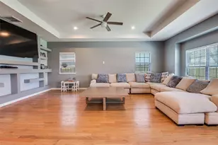 2723 Pike Dr, Lancaster, TX 75134 - Photo 6