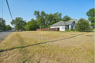930 S Mirick Avenue, Denison, TX 75020 - Photo 4
