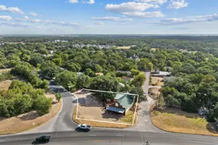 6401 Rock Creek Rd, Waco, TX 76708 - Photo 2