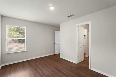 2208 Sayle Street, Greenville, TX 75401 - Photo 14