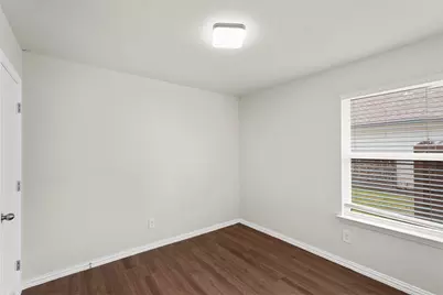 2208 Sayle Street, Greenville, TX 75401 - Photo 12
