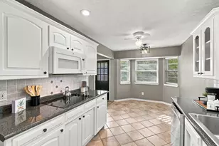 1215 Cindy Ln, Cleburne, TX 76033 - Photo 12