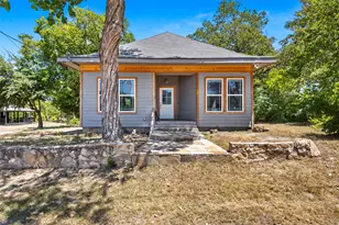 314 N Harding St, Fort Worth, TX 76102 - Photo 1