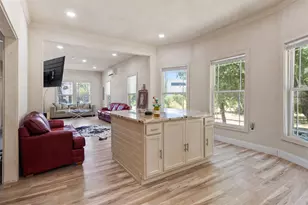 314 N Harding St, Fort Worth, TX 76102 - Photo 6