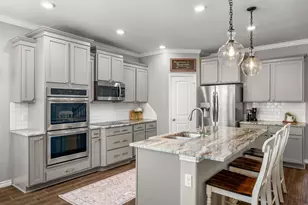 1220 Drummond Cir, Waco, TX 76712 - Photo 10