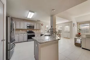 9208 Conestoga Dr, Fort Worth, TX 76131 - Photo 12