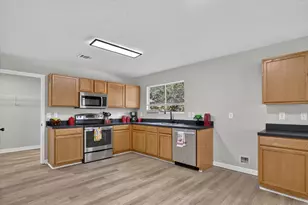 8661 Boswell Meadows Dr, Fort Worth, TX 76179 - Photo 10