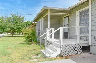 3103 Poplar St, Greenville, TX 75402 - Photo 2