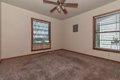 3103 Poplar Street, Greenville, TX 75402 - Photo 14
