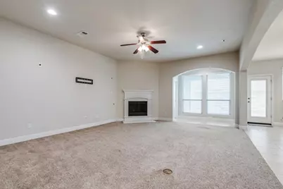 813 Warwick Boulevard, Lewisville, TX 75056 - Photo 6