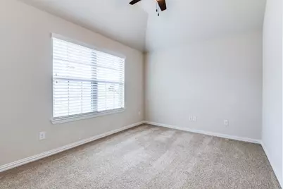 813 Warwick Boulevard, Lewisville, TX 75056 - Photo 24
